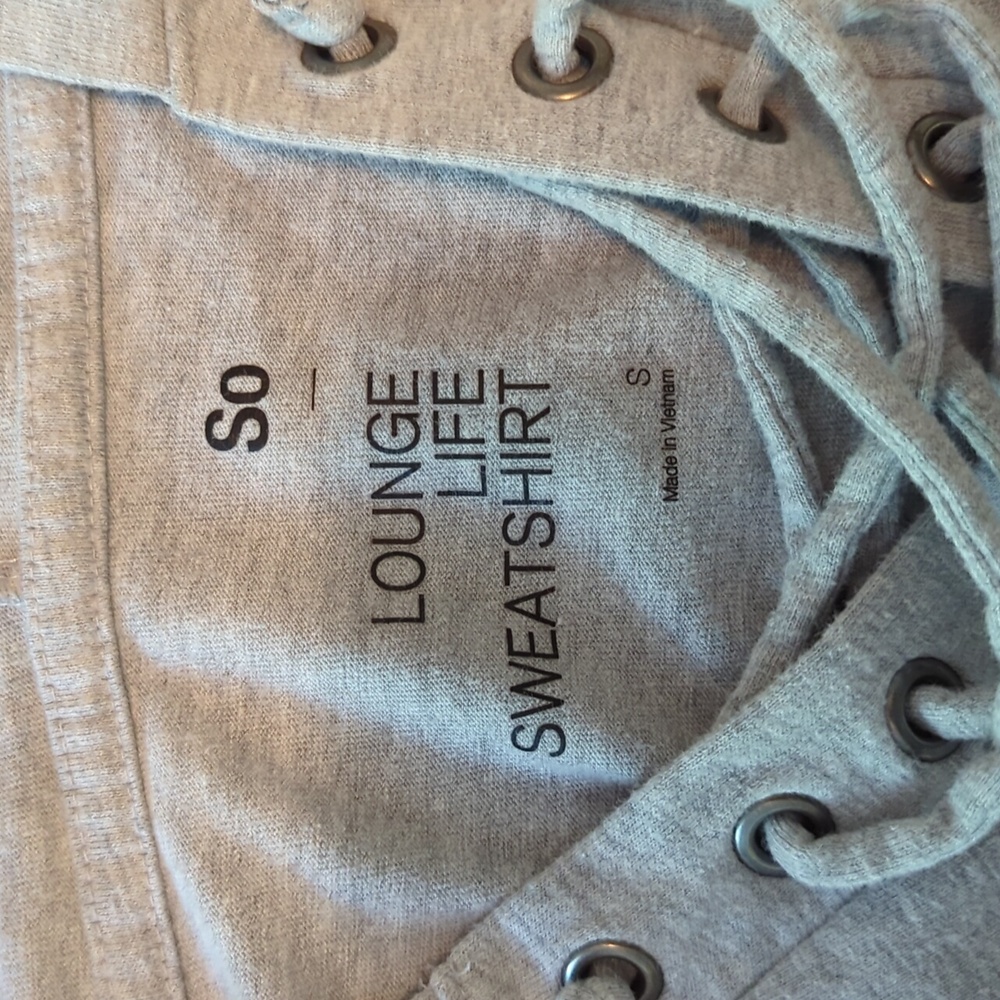 So Lounge Life Cropped Hooded Sweatshirt - Picture 5 of 6